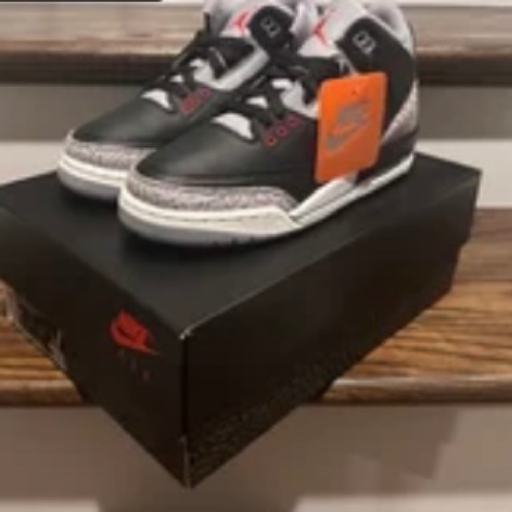 Jordan Black cement 3s